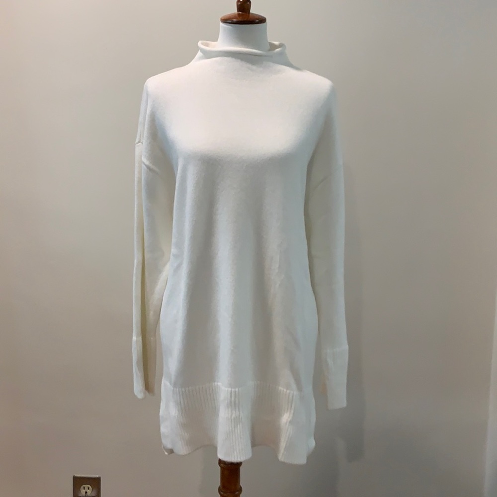 Women's White Tunic Sweater Size Large